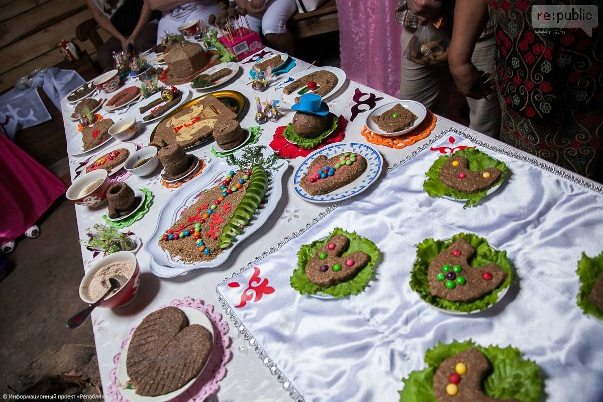 Хакасские блюда. ТАЛГАН Хакасия. Хакасская Национальная кухня,ТАЛГАН. Национальное блюдо Хакасии ТАЛГАН. Пища национальной кухни хакасов.